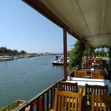Oda ve Kahvaltı Deniz Kizi Gümüldür