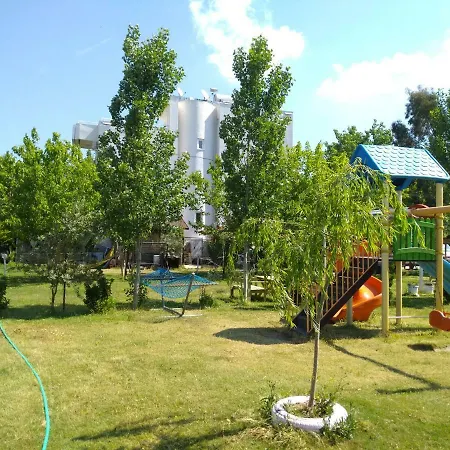 Deniz Kizi Gümüldür