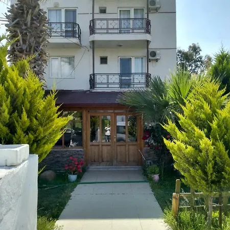 Bed & Breakfast Deniz Kizi Garden