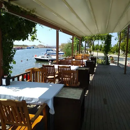 Deniz Kizi Garden *
