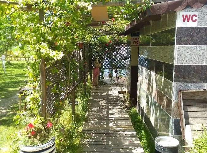 Deniz Kizi Garden Гумульдур