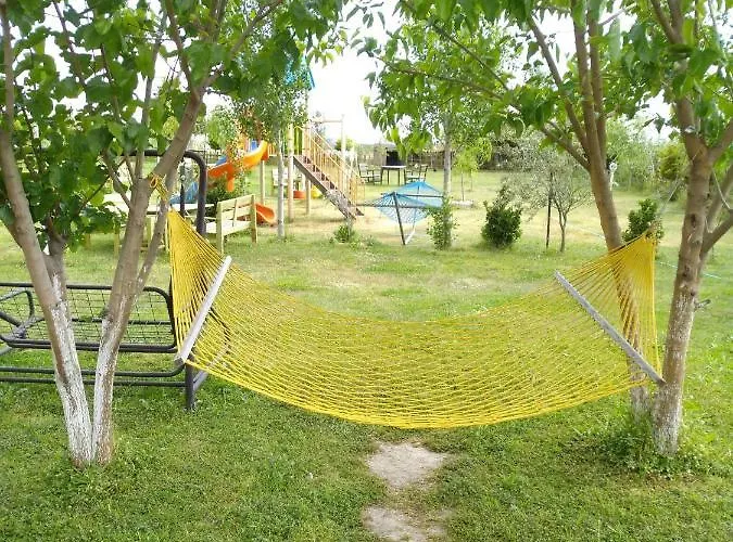 Deniz Kizi Garden